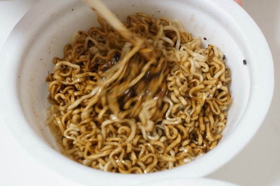 Kanmen_oh_taiwanese_instant_cup_noodle_17_sh